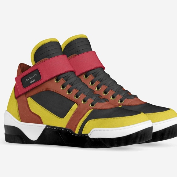 THIN/LINE CO. FASHION STRAP HI TOP